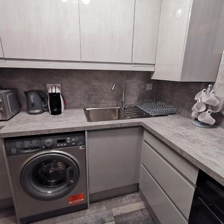 Palaz 2 - 2 Bedroom Flat إدمونتون المظهر الخارجي الصورة
