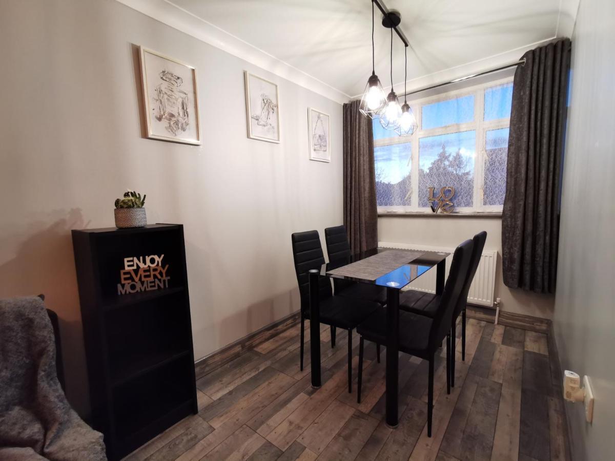 Palaz 2 - 2 Bedroom Flat إدمونتون المظهر الخارجي الصورة