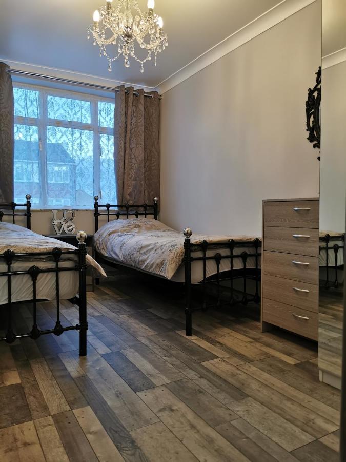 Palaz 2 - 2 Bedroom Flat إدمونتون المظهر الخارجي الصورة