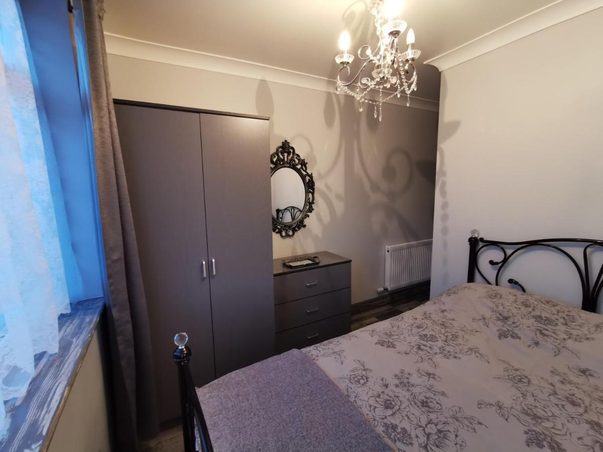 Palaz 2 - 2 Bedroom Flat إدمونتون المظهر الخارجي الصورة