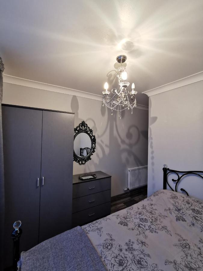 Palaz 2 - 2 Bedroom Flat إدمونتون المظهر الخارجي الصورة