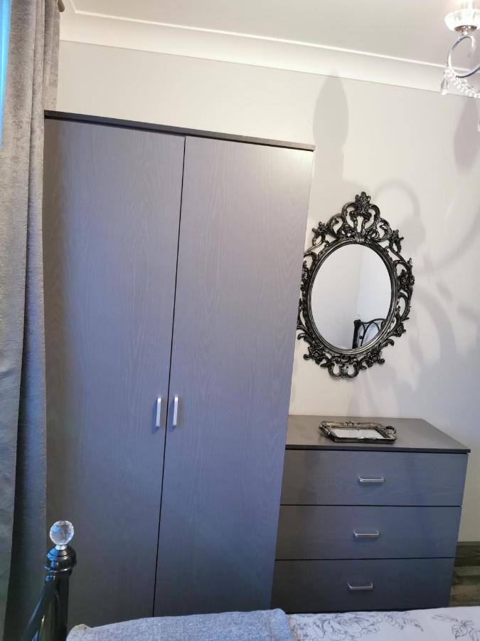 Palaz 2 - 2 Bedroom Flat إدمونتون المظهر الخارجي الصورة