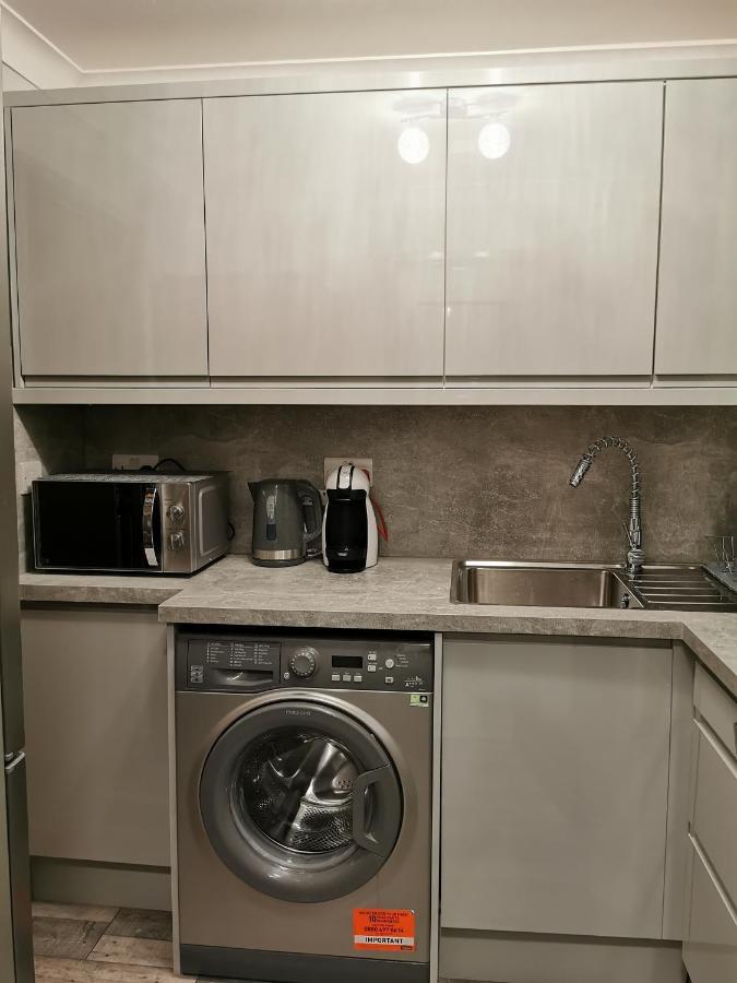 Palaz 2 - 2 Bedroom Flat إدمونتون المظهر الخارجي الصورة