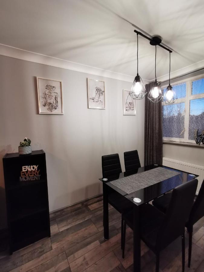 Palaz 2 - 2 Bedroom Flat إدمونتون المظهر الخارجي الصورة